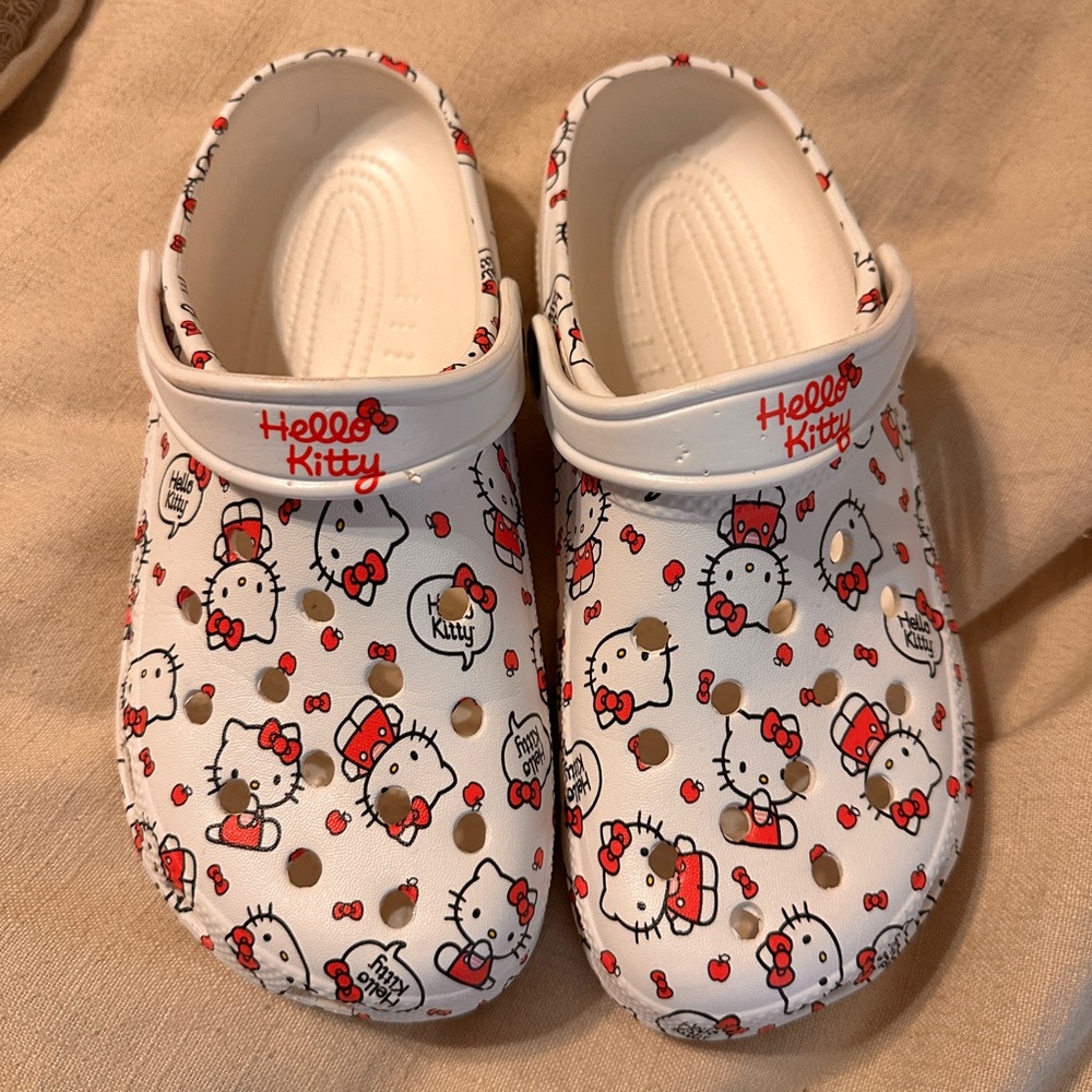 Hello Kitty Red and White Patterned Clogs